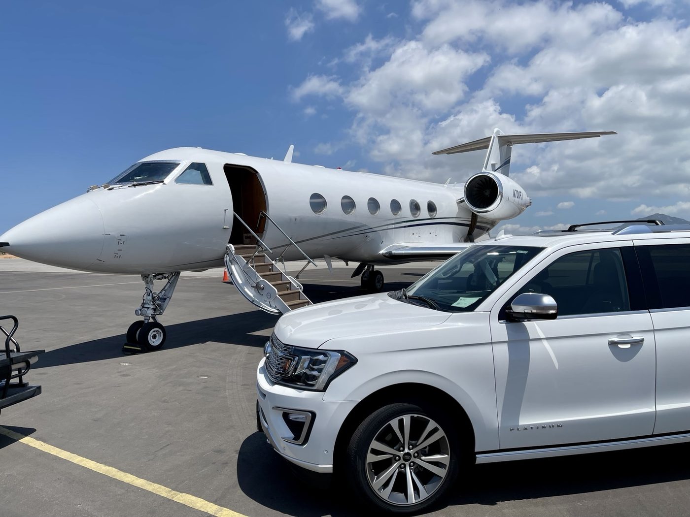 Private aviation ground transportation by Cabo Ground Services in Los Cabos